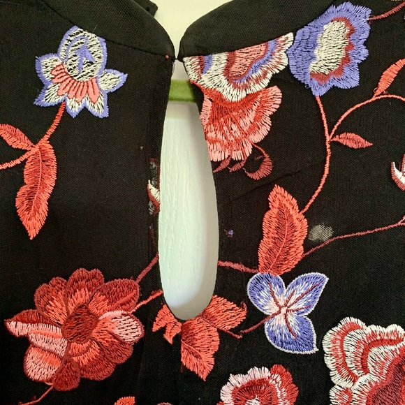 Beige by Eci Japanese Style Flower Dress - Picture 4 of 7